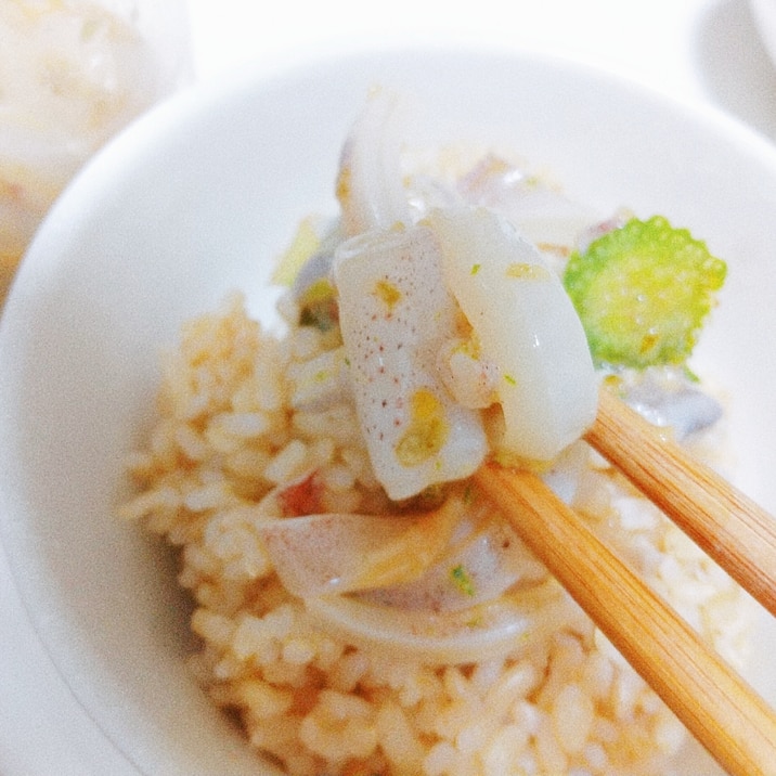 ご飯が進む!柚子香るイカの塩辛♪(*^¬^*)